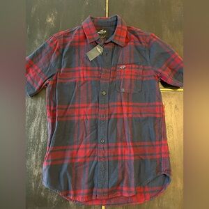 Hollister Navy and Red Plaid Short-Sleeve Button-Up Shirt